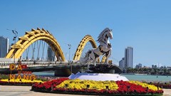 Khát vọng hành trình vươn tới