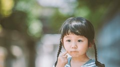 5 hành động tưởng hiếu thảo nhưng thực chất lại là biểu hiện rất đáng lo ở trẻ