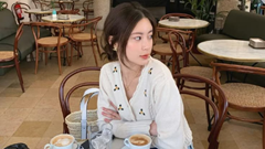 Cách nhanh nhất để nghèo đi từng ngày: Tiêu tiền theo kiểu này!