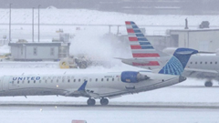 Mỹ: Hơn 15.000 chuyến bay bị gián đoạn do bão mùa Đông
