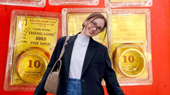 Ngày cưới được mẹ cho 5 cây vàng lúc giá vàng hơn 180 triệu, tôi mới hiểu cách mẹ “lo việc lớn“