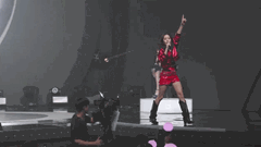 Ca sĩ số khổ nhất showbiz đổi đời: 16 năm thực tập chỉ hát hội chợ, nay nổi tiếng cả nước yêu mến