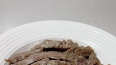 Sau 30 năm ăn thịt, tôi phát hiện ra luộc thịt kiểu này là ngon nhất: Thịt không tanh hay khô, ít mỡ lại tốt sức khỏe