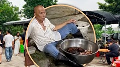  Dán luôn biển cảnh báo “ăn vào dễ đi ngoài” nhưng khiến khách càng đuổi càng tới