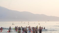 Sôi nổi giải bơi biển “Vượt sóng mùa hè Đà Nẵng 2025”