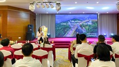 Nâng tầm phong thái chuyên nghiệp - Chìa khóa phát triển bền vững cho du lịch Đà Nẵng