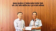 Hai cán bộ trật tự du lịch được khen thưởng