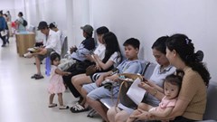 Trẻ nhập viện tăng do nắng nóng kéo dài