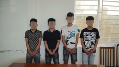 Bắt nhóm thanh thiếu niên dùng dao chặn đường cướp tài sản 