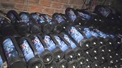 Đường dây mua bán, vận chuyển “khí cười” bị triệt phá, bắt 10 đối tượng