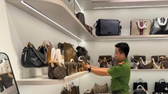 Phát hiện hơn 1.000 sản phẩm thời trang nghi hàng giả, hàng nhái trị giá hơn 1 tỉ đồng