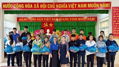 Gom yêu thương gửi về đồng bào vùng lũ miền Trung-Tây Nguyên