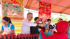 Gần 500 phần quà Tết đến với hộ khó khăn ven biển Đà Nẵng