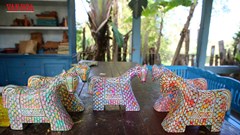 Độc đáo linh vật ngựa gỗ ở làng Củi Lũ 