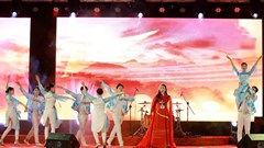 Sắc xuân rực rỡ trong đêm chung kết Tài năng nghệ thuật Đà Nẵng