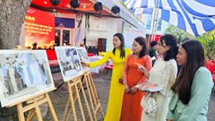 Đà Nẵng trưng bày tài nguyên thông tin và tuyên truyền, giới thiệu sách chào mừng Ngày bầu cử