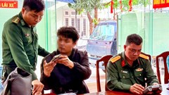 Phát hiện du khách nước ngoài điều khiển flycam trái phép ven biển Đà Nẵng