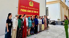 Triệt xoá tụ điểm đánh bạc, bắt quả tang 11 đối tượng