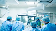 Bệnh viện Việt - Hàn Đà Nẵng lần đầu thực hiện thành công kỹ thuật thay van động mạch chủ qua da