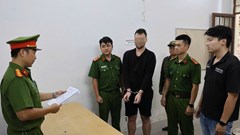 Khởi tố, bắt tạm giam người nước ngoài gây rối, đập phá quán cà phê ở Đà Nẵng
