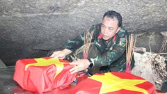 Đã tìm thấy 8 hài cốt liệt sĩ tại hang Đá Sập