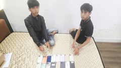 Truy xét nhanh, bắt hai anh em trộm 27 điện thoại iPhone