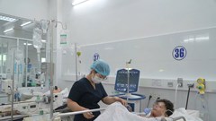 Hội chẩn khẩn, cứu sống thiếu niên 17 tuổi rách động mạch chủ