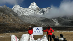 Nepal quyết liệt dọn dẹp rác thải trên đỉnh Everest
