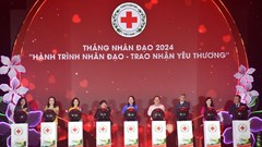 Quyền Chủ tịch nước dự lễ phát động Tháng Nhân đạo tại Điện Biên