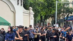 Dòng người nghẹn ngào tiễn biệt Tổng Bí thư Nguyễn Phú Trọng