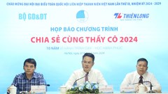  Tuyên dương chiến sĩ bộ đội biên phòng trong công tác xóa mù chữ cho bà con