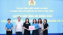 Nhiều cơ quan, đơn vị phát động ủng hộ đồng bào bị bão lụt