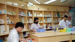 Vì sao vẫn còn tình trạng thiếu thuốc, vật tư, trang thiết bị y tế? 