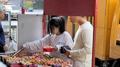 Cần sự phối hợp để đảm bảo an toàn thực phẩm tại các hàng, quán quanh trường học