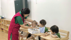 Tìm giải pháp để con công nhân lao động tại khu công nghiệp được sống gần với cha mẹ