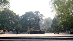 Tăng thêm 14 cây xanh sau cải tạo, chỉnh trang vườn hoa Lý Thái Tổ