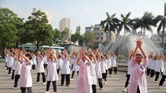 Găng tay không thay được vệ sinh tay