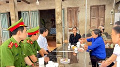 Tri ân thanh niên dũng cảm cứu 4 học sinh đuối nước tại Phú Thọ