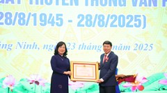 Tuyên dương những đóng góp thầm lặng của cán bộ văn phòng ngành Y tế