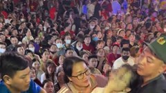 An toàn là hàng đầu, rời khỏi đám đông khi cần thiết