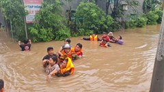 Thành ủy Hà Nội đề nghị xây dựng kế hoạch hỗ trợ các tỉnh bị ảnh hưởng mưa lũ