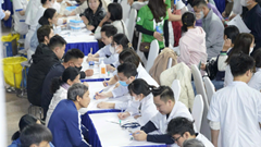 Hơn 1.000 người dân Hải Phòng được khám, sàng lọc bệnh ung thư đường tiêu hóa