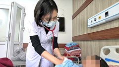 Không có tổn thương ngoài da, nữ sinh vẫn nguy kịch vì “siêu vi khuẩn”