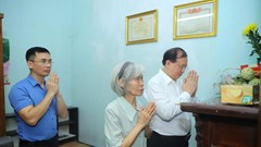 Lãnh đạo Bộ VHTTDL tri ân thân nhân gia đình liệt sĩ nhân kỷ niệm 79 năm Ngày Thương binh - Liệt sĩ 
