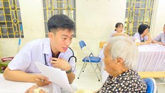 Bộ Y tế đề nghị tăng cường chăm sóc sức khỏe người cao tuổi