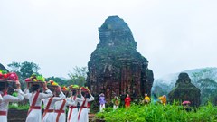 Điểm sáng trong công tác trùng tu di tích Chăm và thu hút khách du lịch