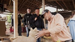 Theo “dấu” làng nghề phố Hội 