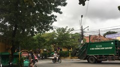 Mỗi nhà có ít nhất 2 thùng chứa rác, thực hiện nghiêm phân loại tại nguồn