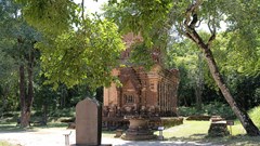 Khi đền tháp là trung tâm tài chính của một vương quốc