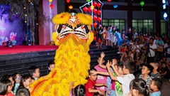 Tết Trung thu hướng về trẻ em có hoàn cảnh khó khăn